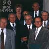 Rok 1998  - stretnutie vedenia �koly s prv�mi absolventmi �koly